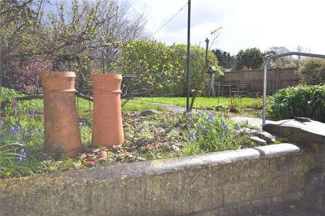  Image of 3 bedroom Terraced house to rent in South Street Milborne Port Sherborne DT9 at South Street Milborne Port Sherborne, Dorset, DT9 5DH