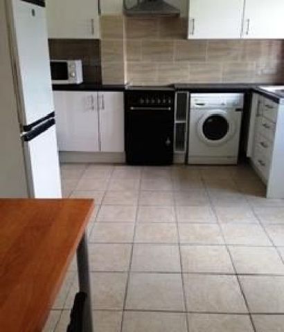  Image of 3 bedroom House Share to rent in St. Anthonys Court Nottingham NG7 at Lenton Nottinghamshire Lenton, NG7 2NB