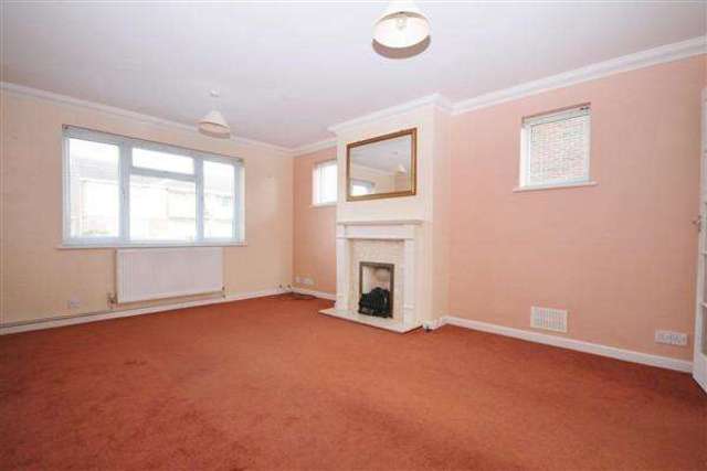 Image of 2 bedroom Flat for sale in St. Helier Road Ferring Worthing BN12 at Ferring, BN12 5EY