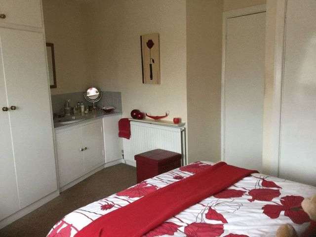  Image of 2 bedroom Flat to rent in St. Matthews Road Torquay TQ2 at St. Matthews Road Chelston TORQUAY, TQ2 6JA