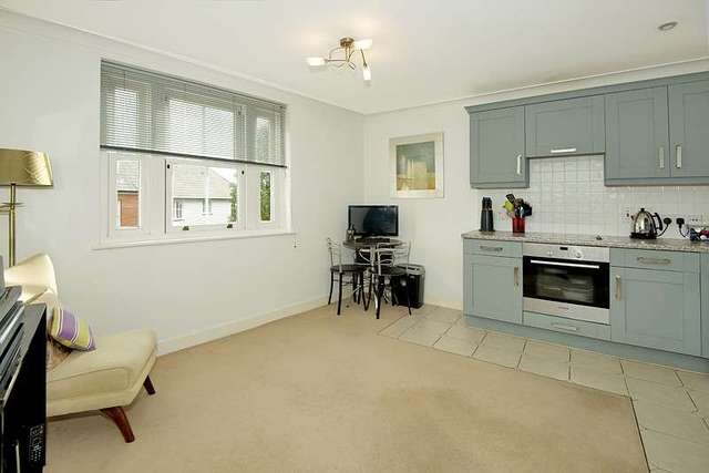  Image of 2 bedroom Flat for sale in Station Road West Canterbury CT2 at Canterbury, CT2 8SE