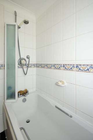  Image of 2 bedroom Flat for sale in Station Road West Canterbury CT2 at Canterbury, CT2 8SE
