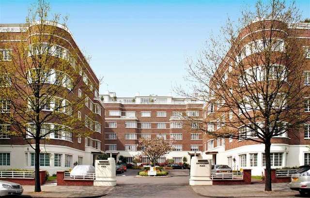  Image of 4 bedroom Flat to rent in Prince Albert Road London NW8 at Stockleigh Hall London London, NW8 7LB