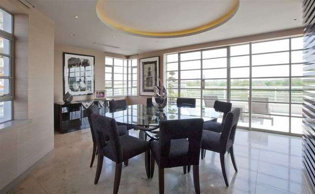  Image of 4 bedroom Flat to rent in Prince Albert Road London NW8 at Stockleigh Hall London London, NW8 7LB