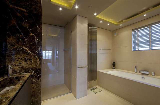  Image of 4 bedroom Flat to rent in Prince Albert Road London NW8 at Stockleigh Hall London London, NW8 7LB