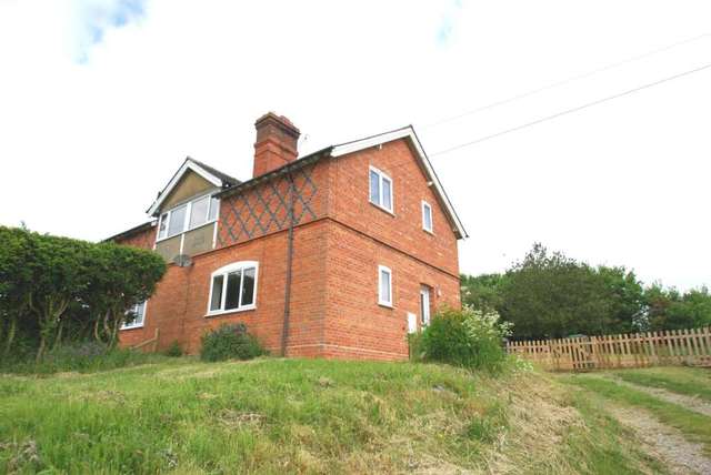  Image of 2 bedroom Semi-Detached house to rent in Stoke Talmage Thame OX9 at Stoke Talmage Stoke Talmage Thame, OX9 7EY
