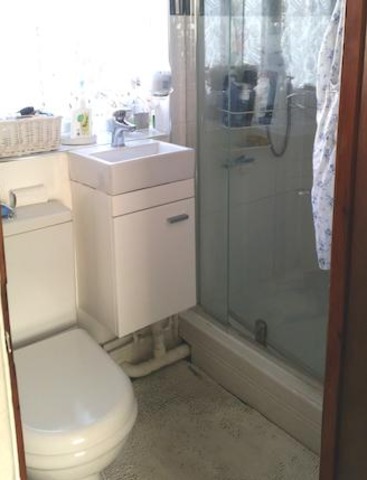  Image of 1 bedroom Maisonette to rent in Sycamore Avenue London W5 at Sycamore Avenue  Ealing, W5 4LH