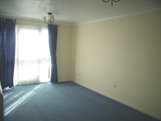  Image of 1 bedroom Flat to rent in Winn Road Southampton SO17 at 50 Winn Road  Southampton, SO17 1ER
