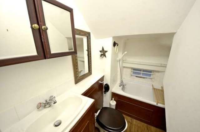  Image of 2 bedroom Terraced house to rent in Thanet Street London WC1H at Thanet Street  Bloomsbury, WC1H 9QL