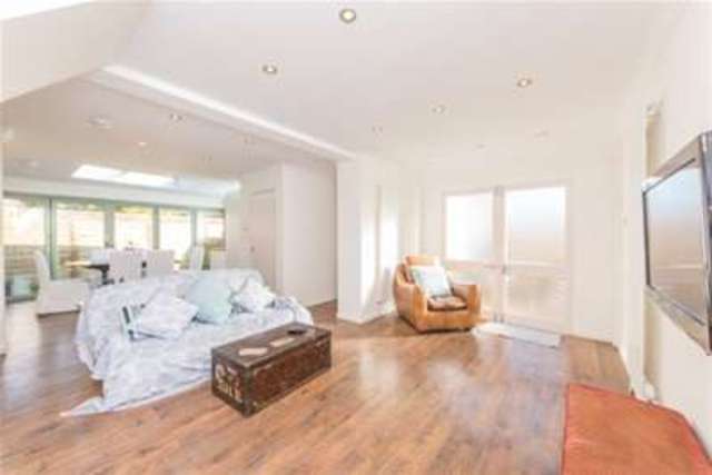  Image of 3 bedroom Detached house to rent in Askham Road London W12 at London, W12 0NW