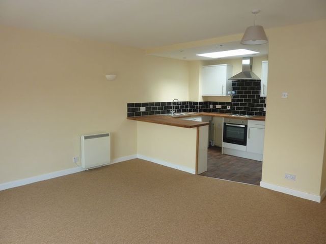  Image of 1 bedroom Flat to rent in Stubbington Green Stubbington Fareham PO14 at The Green Stubbington FAREHAM, PO14 2LE