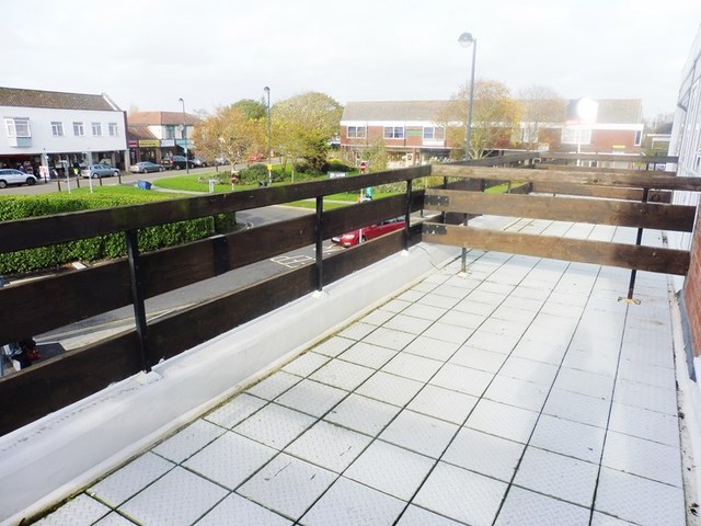  Image of 1 bedroom Flat to rent in Stubbington Green Stubbington Fareham PO14 at The Green Stubbington FAREHAM, PO14 2LE