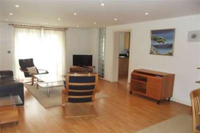  Image of 2 bedroom Flat to rent in Gloucester Square Southampton SO14 at Southampton, SO14 2GJ