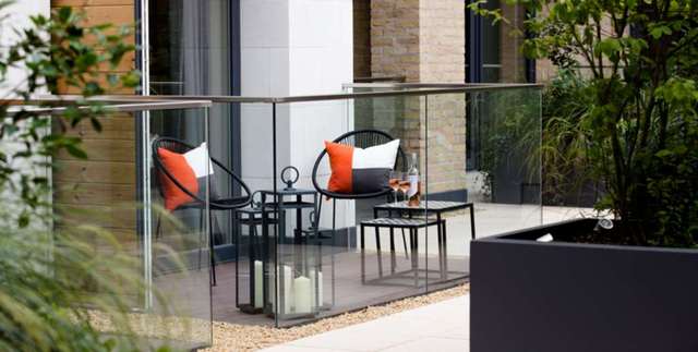  Image of 2 bedroom Apartment for sale in Farm Lane London SW6 at Farm Lane Fulham London, SW6 1QA