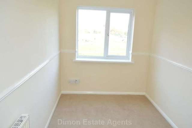  Image of 3 bedroom End of Terrace for sale in The Nook Gosport PO13 at The Nook Holbrook Gosport, PO13 0ZT