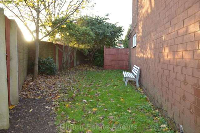  Image of 3 bedroom End of Terrace for sale in The Nook Gosport PO13 at The Nook Holbrook Gosport, PO13 0ZT