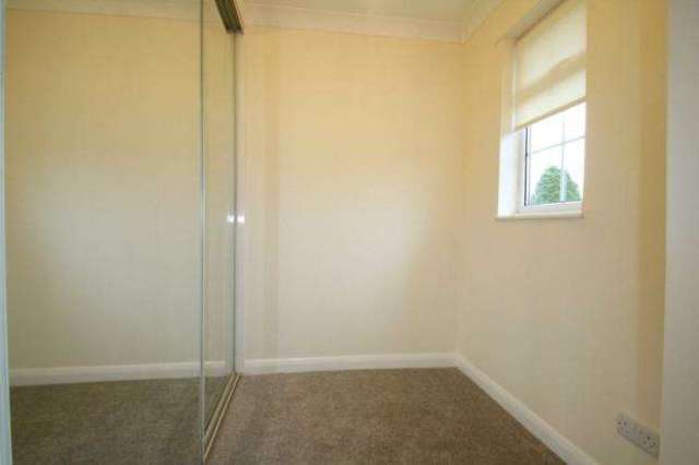  Image of 2 bedroom Terraced house to rent in Station Road Rustington Littlehampton BN16 at Station Road Rustington East Preston, BN16 3BB
