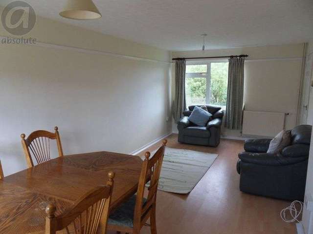  Image of 4 bedroom Detached house to rent in Tintagel Walk Bedford MK41 at Tintagel Walk  BEDFORD, MK41 8ND