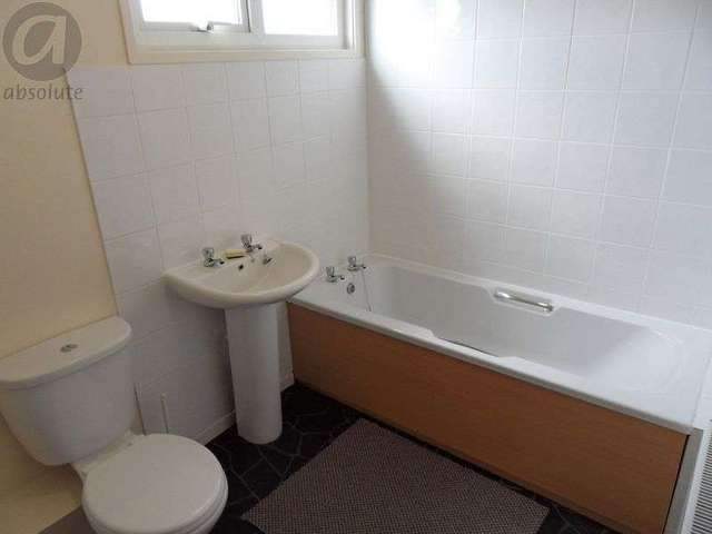  Image of 4 bedroom Detached house to rent in Tintagel Walk Bedford MK41 at Tintagel Walk  BEDFORD, MK41 8ND