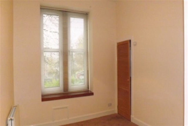  Image of 2 bedroom Flat to rent in Torrisdale Street Coatbridge ML5 at Coatbridge North Lanarkshire North Lanarkshire, ML5 1ND