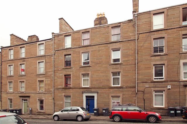  Image of 1 bedroom Flat to rent in Rosefield Street Dundee DD1 at West End Dundee Dundee, DD1 5PW