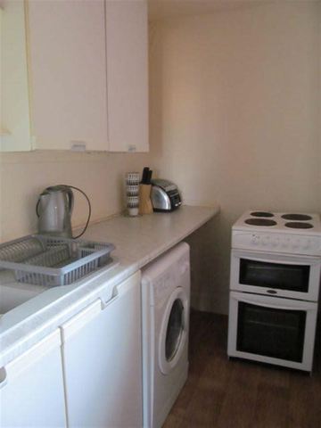  Image of 1 bedroom Flat to rent in Rosefield Street Dundee DD1 at West End Dundee Dundee, DD1 5PW