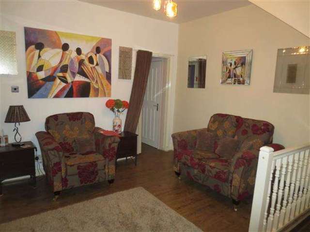  Image of 1 bedroom Apartment for sale in Trafalgar Square Scarborough YO12 at Falsgrave, YO12 7PY