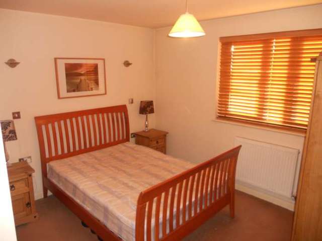  Image of 2 bedroom Flat to rent in Treetop Close Luton LU2 at Luton  Luton, LU2 0JZ