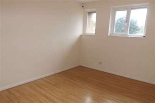  Image of 5 bedroom Detached house to rent in Verity Place Oldbrook Milton Keynes MK6 at Milton Keynes, MK6 2QF