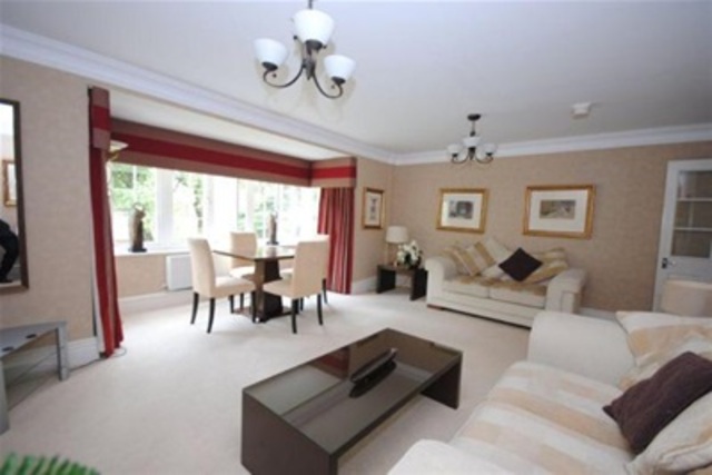  Image of 2 bedroom Flat to rent in Victoria Embankment Nottingham NG2 at Nottingham, NG2 2JY