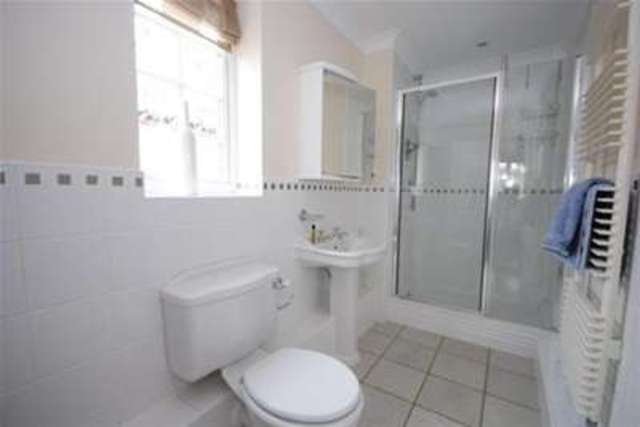  Image of 2 bedroom Flat to rent in Victoria Embankment Nottingham NG2 at Nottingham, NG2 2JY