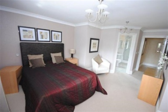  Image of 2 bedroom Flat to rent in Victoria Embankment Nottingham NG2 at Nottingham, NG2 2JY