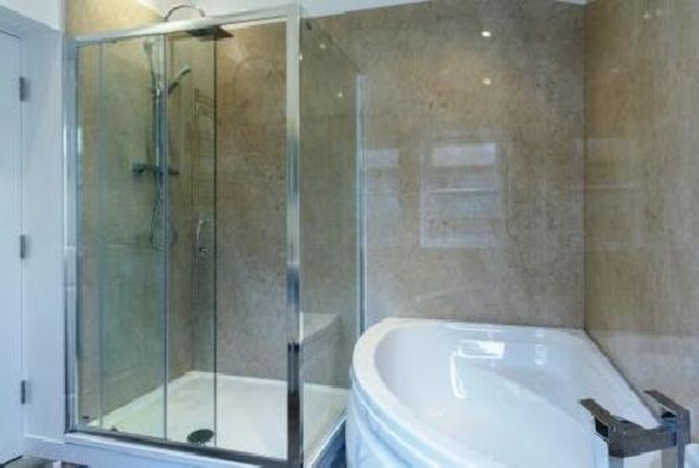  Image of 4 bedroom House Share to rent in Warwards Lane Stirchley Birmingham B29 at Selly Oak West Midlands Selly Oak, B29 7QR