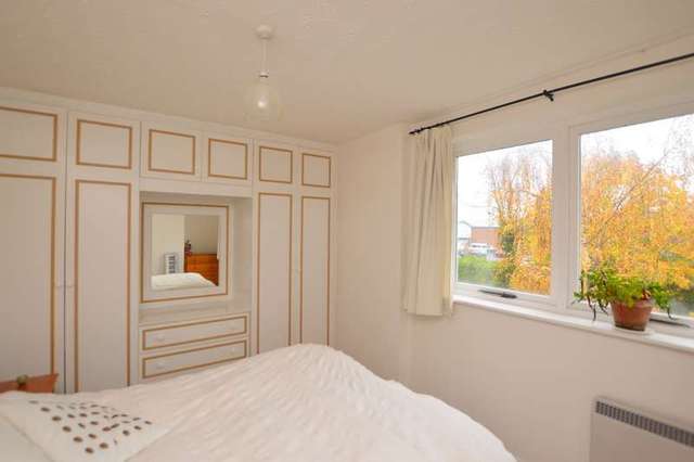  Image of 1 bedroom Flat to rent in Waterside St. Thomas Exeter EX2 at Exeter, EX2 8GU