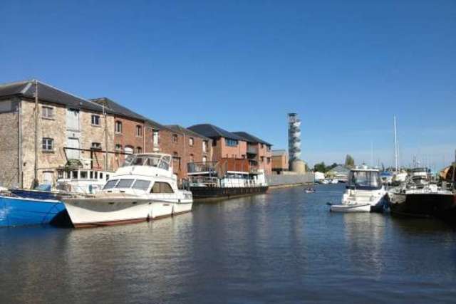  Image of 1 bedroom Flat to rent in Waterside St. Thomas Exeter EX2 at Exeter, EX2 8GU