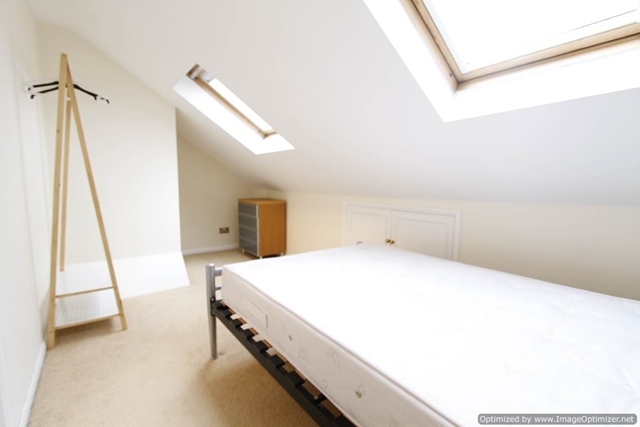  Image of 2 bedroom Apartment to rent in Clarendon Road Colliers Wood London SW19 at Marlborough Road  Collier