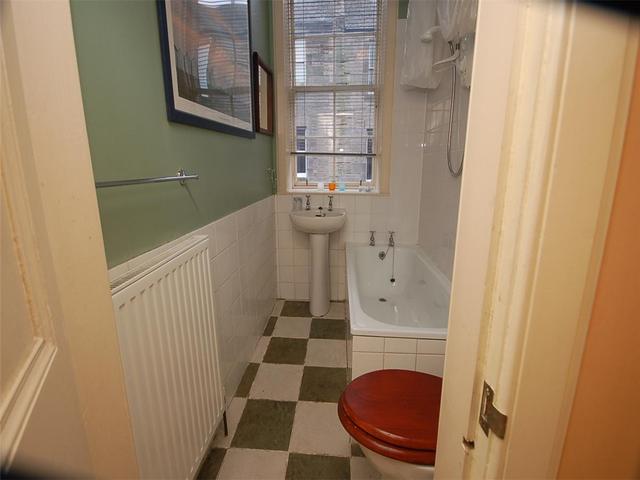  Image of 1 bedroom Flat to rent in West Crosscauseway Edinburgh EH8 at Newington Edinburgh Edinburgh, EH8 9JP