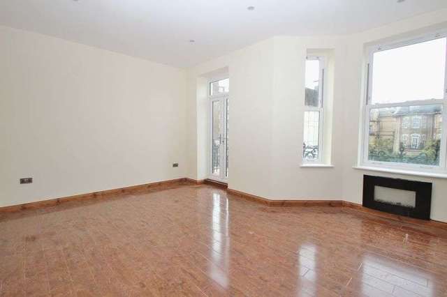  Image of 1 bedroom Flat for sale in West Hill Road Westbourne Bournemouth BH2 at West Hill Road  Bournemouth, BH2 5PH