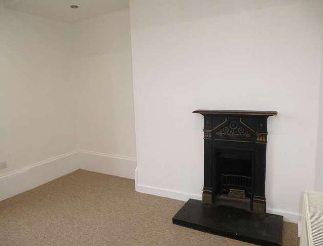  Image of 1 bedroom Apartment to rent in Westbourne Place Clifton Bristol BS8 at Clifton  Bristol, BS8 1RY