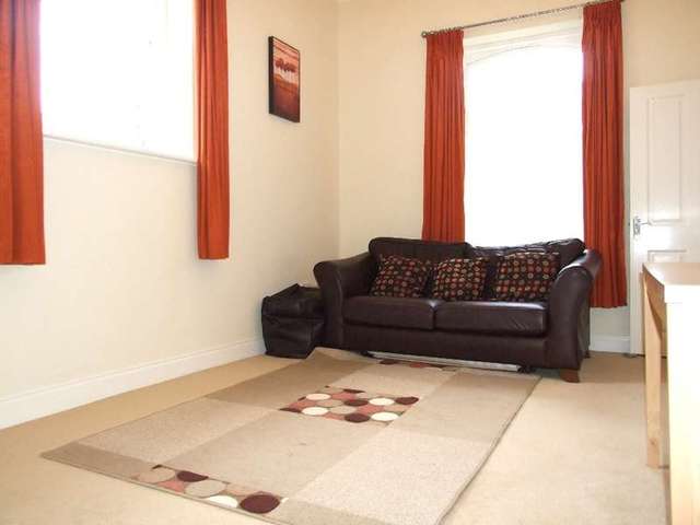  Image of 2 bedroom Flat to rent in Ricketts Close Weymouth DT4 at 14 Ricketts Close  Weymouth, DT4 7UW