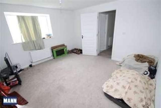  Image of 4 bedroom Detached house to rent in Wilks Road Dartford DA2 at Dartford, DA2 6FT