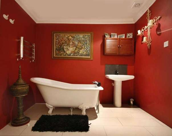  Image of 4 bedroom Detached house for sale in Wiltshire Road Bransgore Christchurch BH23 at Wiltshire Road  Christchurch, BH23 8BH