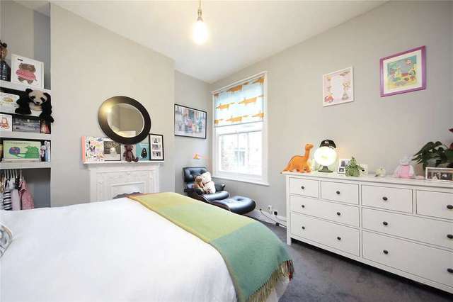  Image of 3 bedroom Flat for sale in Wix