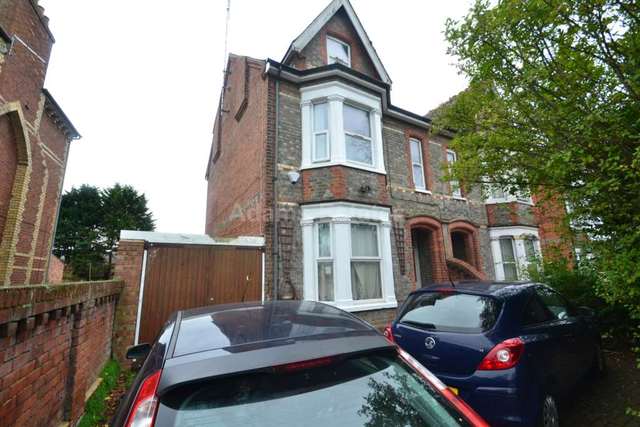  Image of 8 bedroom Semi-Detached house to rent in Wokingham Road Earley Reading RG6 at Wokingham Road  Reading, RG6 1JL