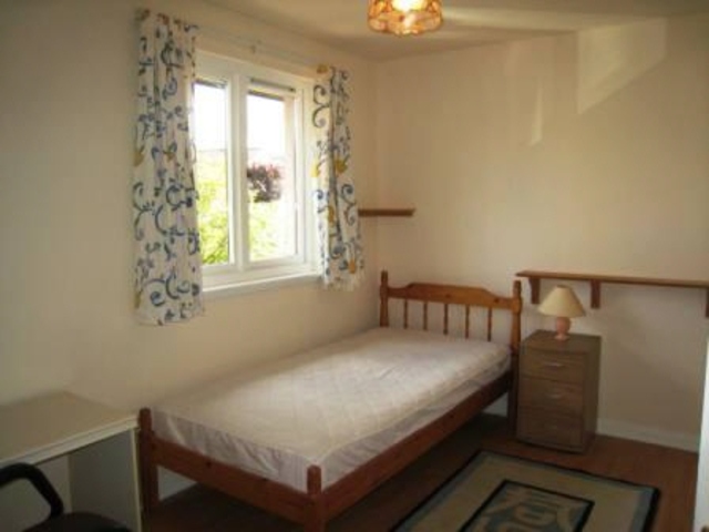  Image of 4 bedroom Detached house to rent in Woodfield Avenue Edinburgh EH13 at Colinton Edinburgh Edinburgh, EH13 0QP