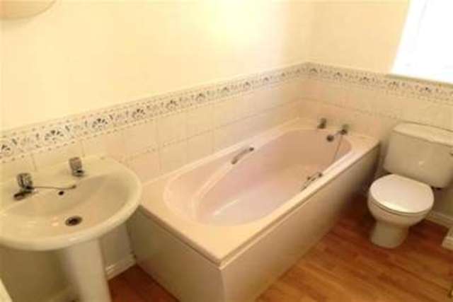  Image of 4 bedroom Detached house to rent in Brayford Road Balby Doncaster DN4 at Doncaster, DN4 8TA