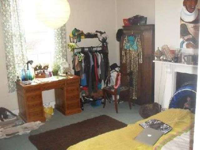  Image of 7 bedroom House Share to rent in Woodfield Road Redland Bristol BS6 at Redland Bristol Redland, BS6 6JQ