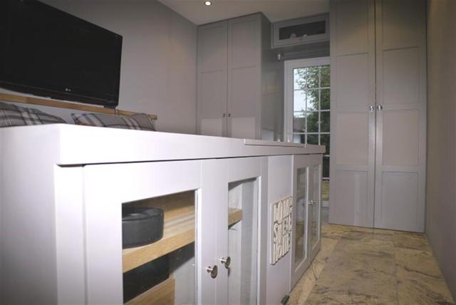  Image of 4 bedroom Detached house for sale in Woodhall Lane Stanningley Pudsey LS28 at Woodhall  Farsley, LS28 7TT