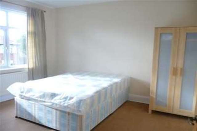  Image of 2 bedroom Flat to rent in Wych Elm Crescent Newcastle upon Tyne NE7 at Newcastle upon Tyne, NE7 7PY