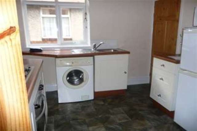  Image of 2 bedroom Flat to rent in Wych Elm Crescent Newcastle upon Tyne NE7 at Newcastle upon Tyne, NE7 7PY